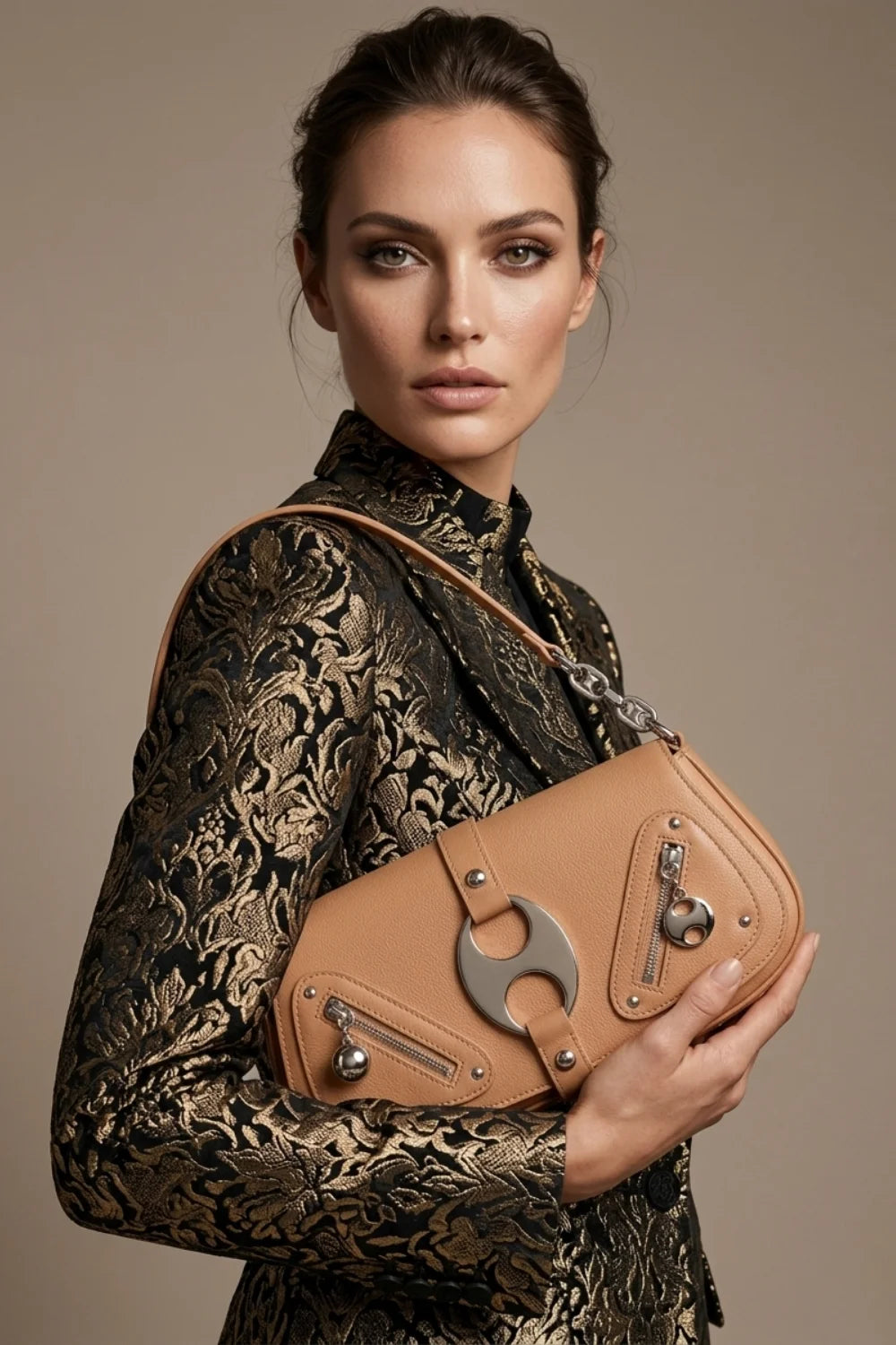 Bolso Baguette con Hebilla Circular